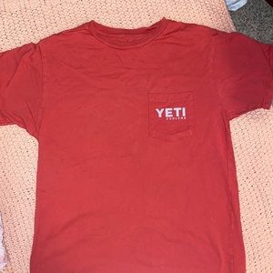 Yeti tshirt